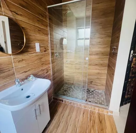 تختخواب و صبحانه Sewelo Inn Guesthouse