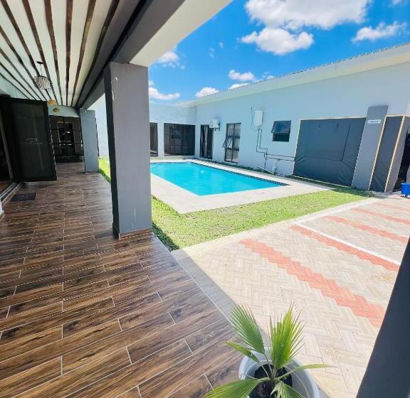 تختخواب و صبحانه Sewelo Inn Guesthouse