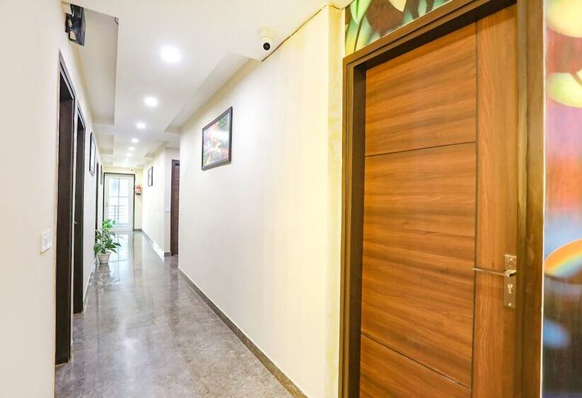 Fabhotel Nirvana Residency