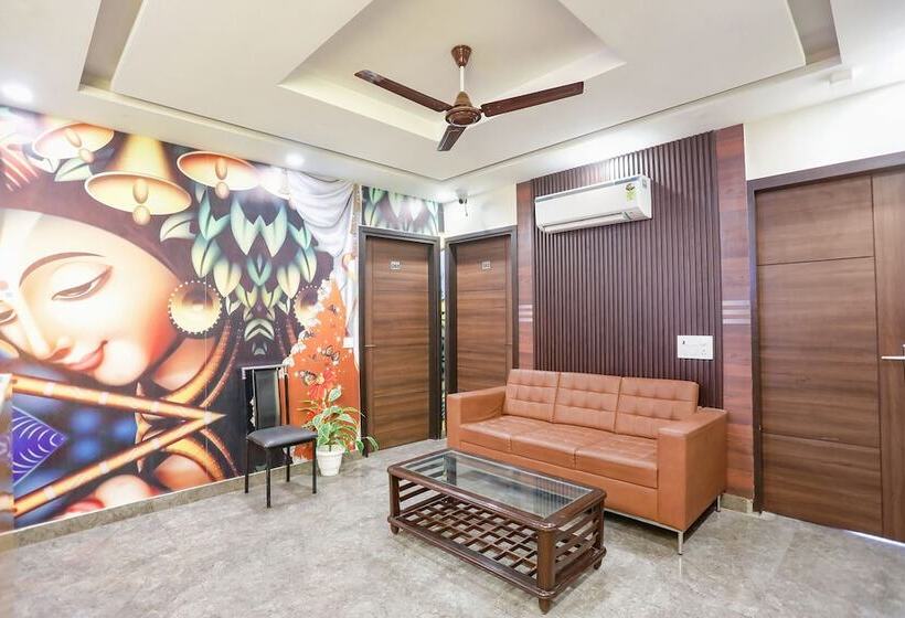 Fabhotel Nirvana Residency