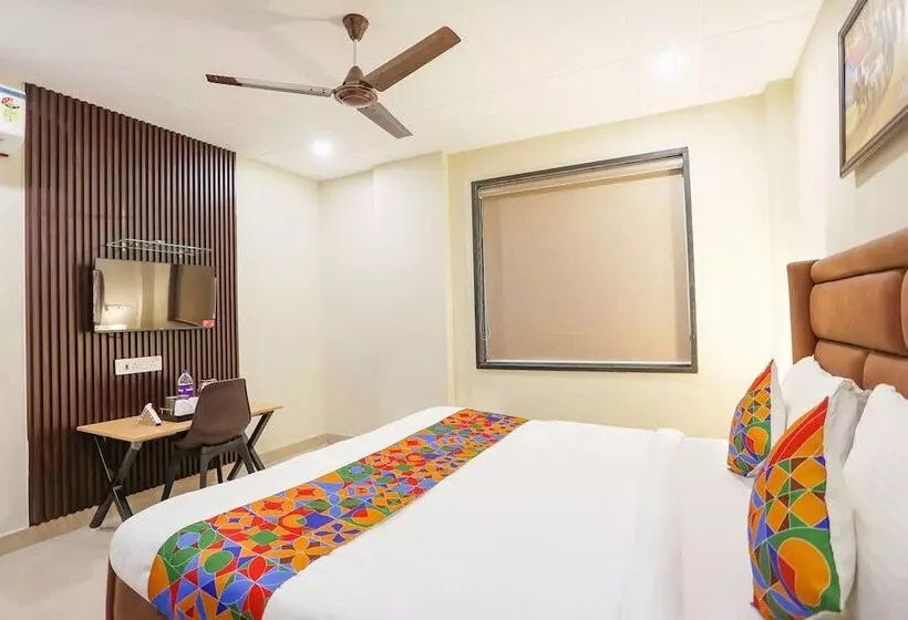 Fabhotel Nirvana Residency