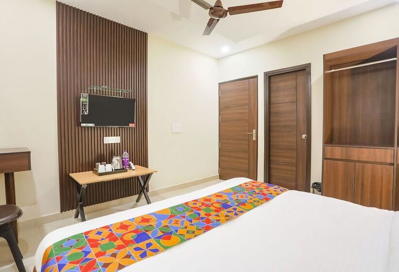 Fabhotel Nirvana Residency