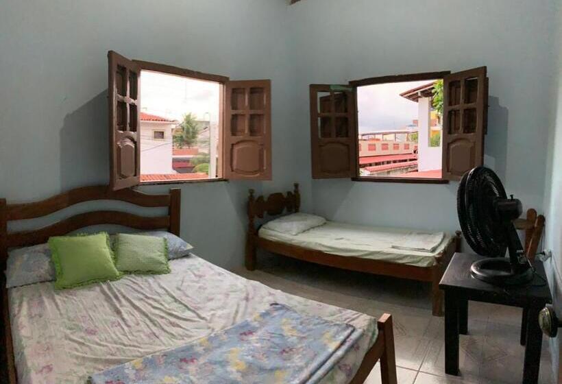 Caminhos Do Mar Hostel