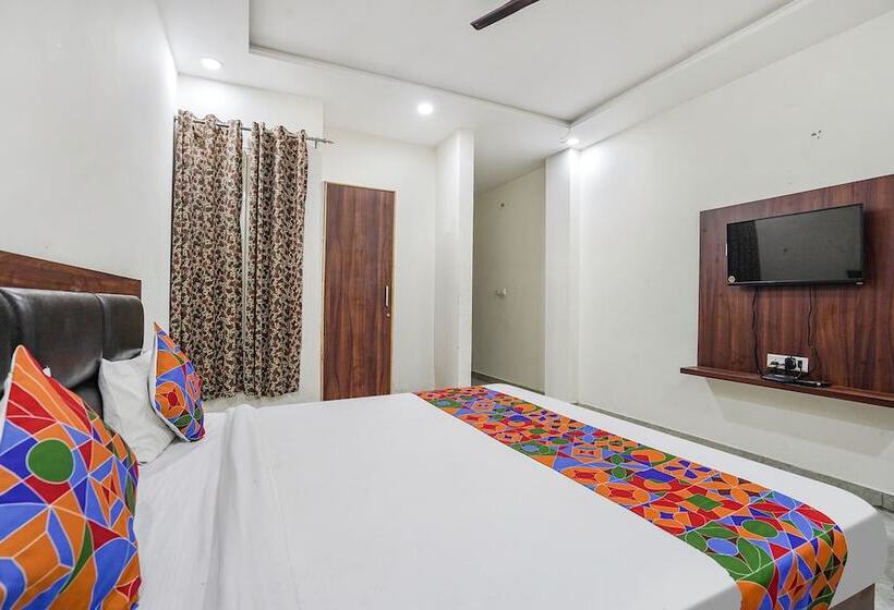 Fabhotel Akash Inn