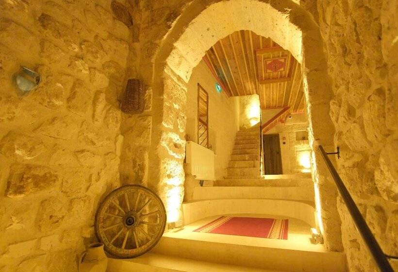Hotel Euphoria Cave House
