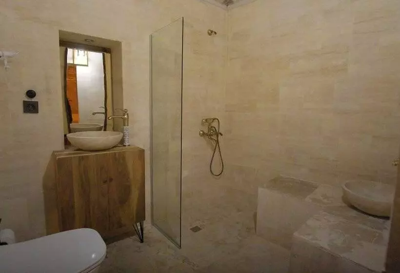 Hotelli Euphoria Cave House