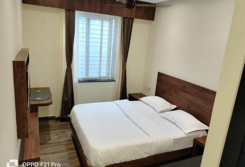 ホテル S K Legacy