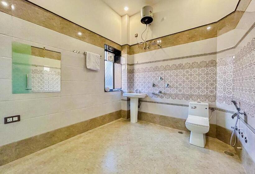 هتل Vasudev Niwas