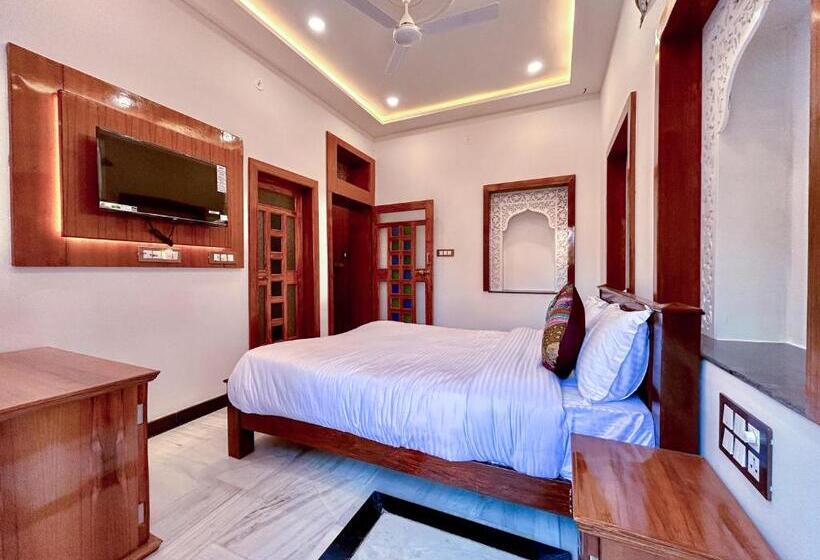 هتل Vasudev Niwas