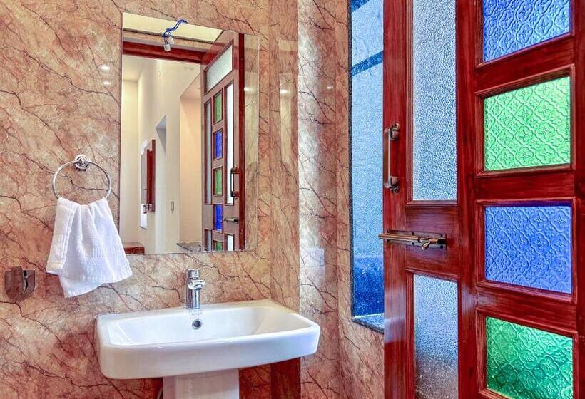 هتل Vasudev Niwas