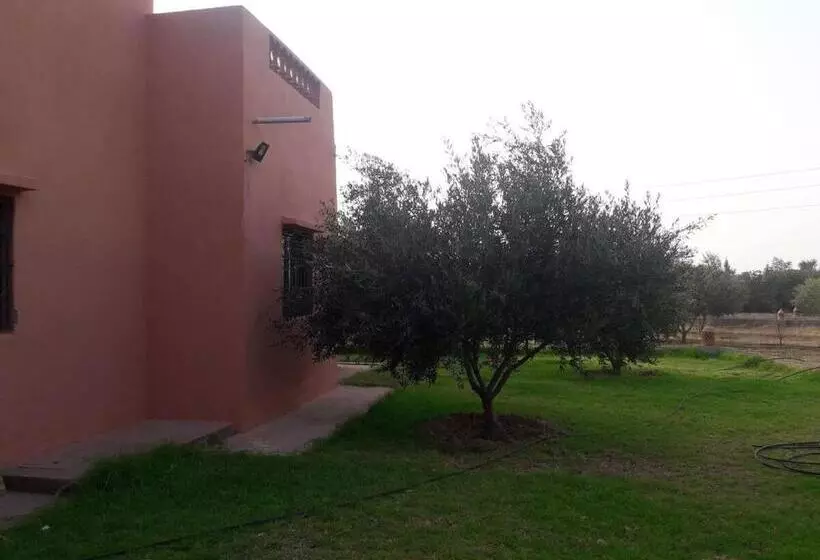 ホテル Villa Générosité