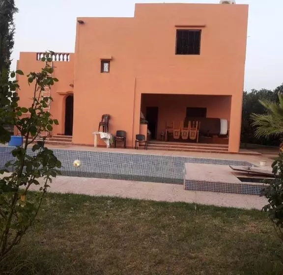 ホテル Villa Générosité