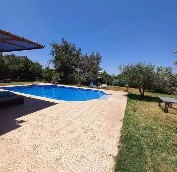 ホテル Villa Générosité