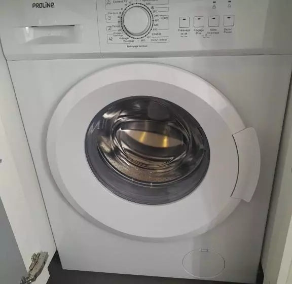 Le Bugatti Studio En Face De La Gare