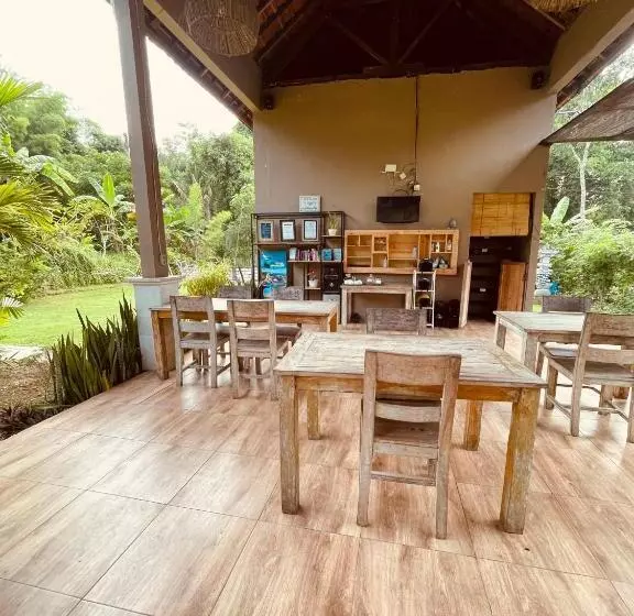 Pedidi Penida Hostel