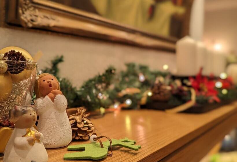 پانسیون Room In Guest Room City Hotel Double Room 117