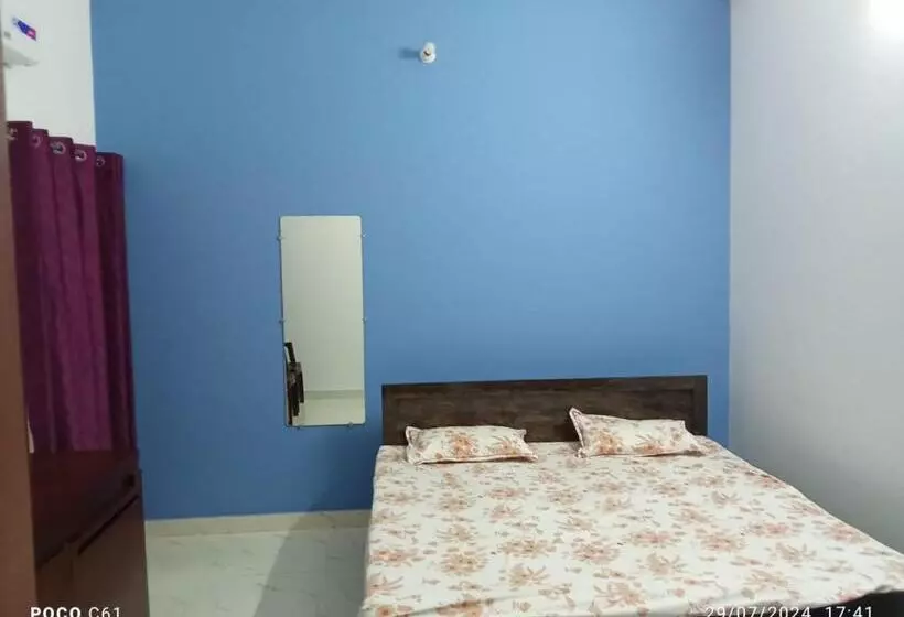 Majatalo Maa Vaishno Paying Guest House