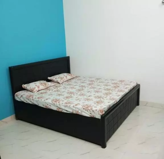 Majatalo Maa Vaishno Paying Guest House