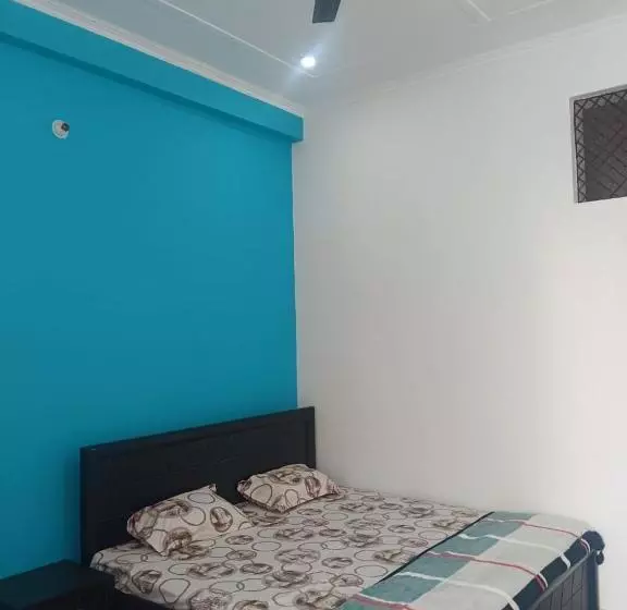 Majatalo Maa Vaishno Paying Guest House