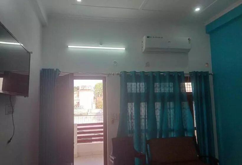 Majatalo Maa Vaishno Paying Guest House