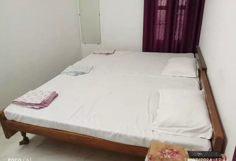 Majatalo Maa Vaishno Paying Guest House