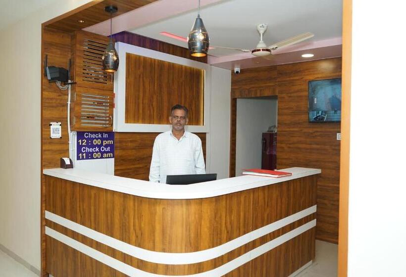 פנסיון Metro Inn