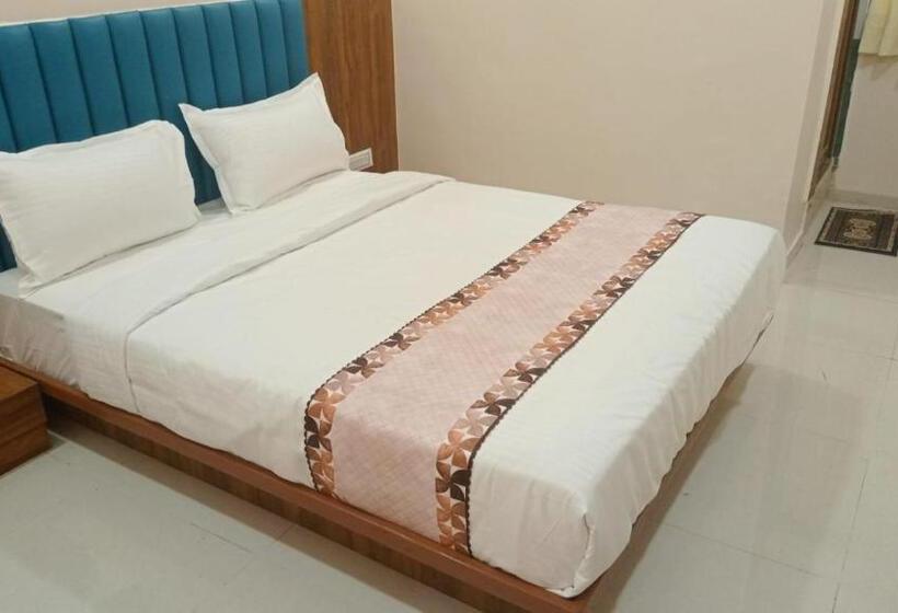 פנסיון Metro Inn