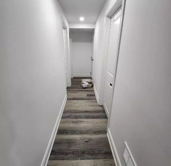 Majatalo New Modern Room In Innisfil