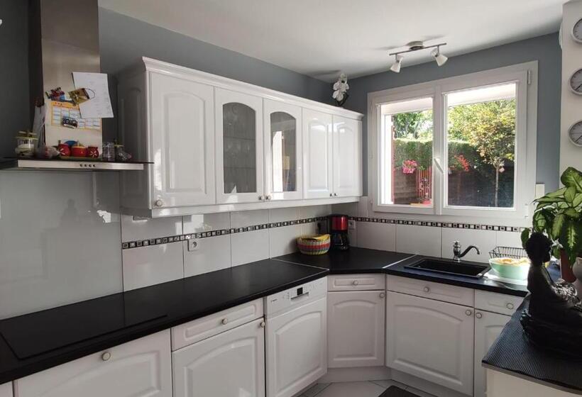 پانسیون Olympique Jo 2024 6pers Climatisation