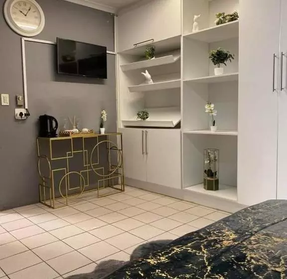پانسیون P&l Exclusive Beauty Parlour
