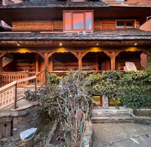 بنسيون Suită Pin Cătun