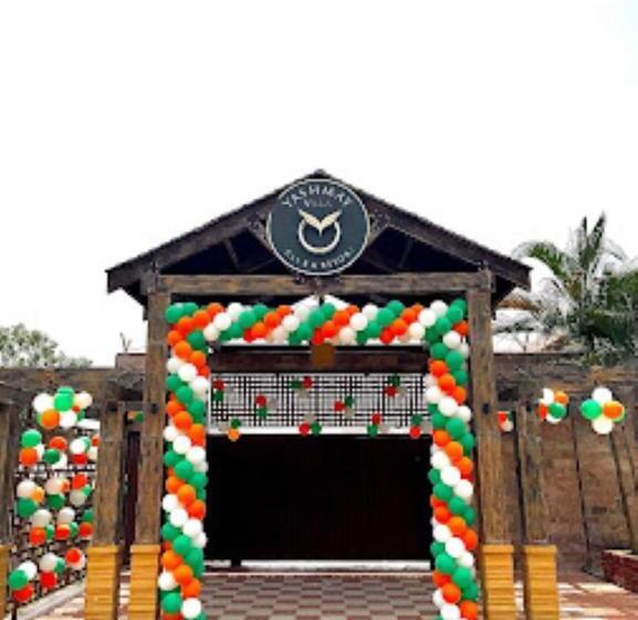 Yashmay Villa Club & Resort,gonda