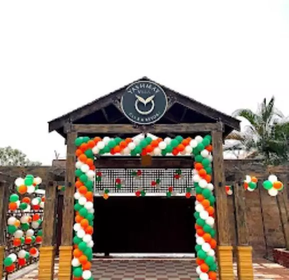 Yashmay Villa Club & Resort,gonda