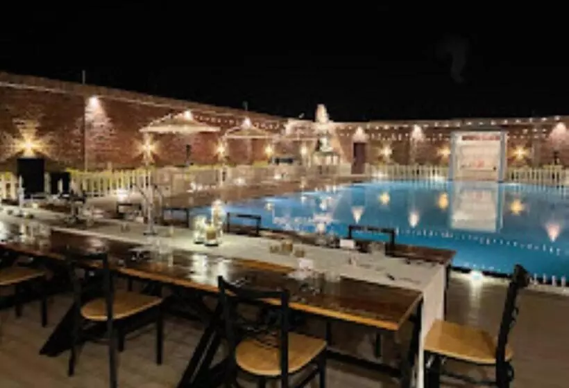 Yashmay Villa Club & Resort,gonda
