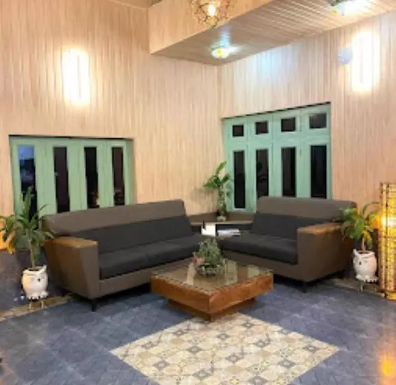 Yashmay Villa Club & Resort,gonda