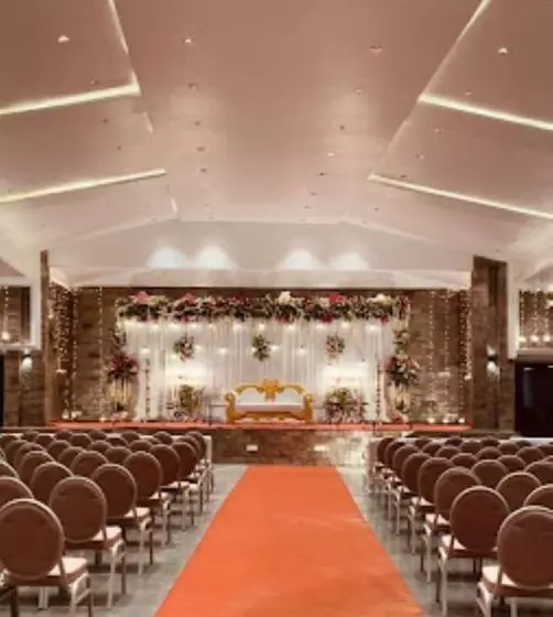 Yashmay Villa Club & Resort,gonda