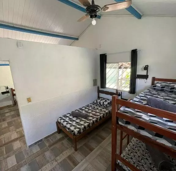 تختخواب و صبحانه Hostel Madrid Bahia