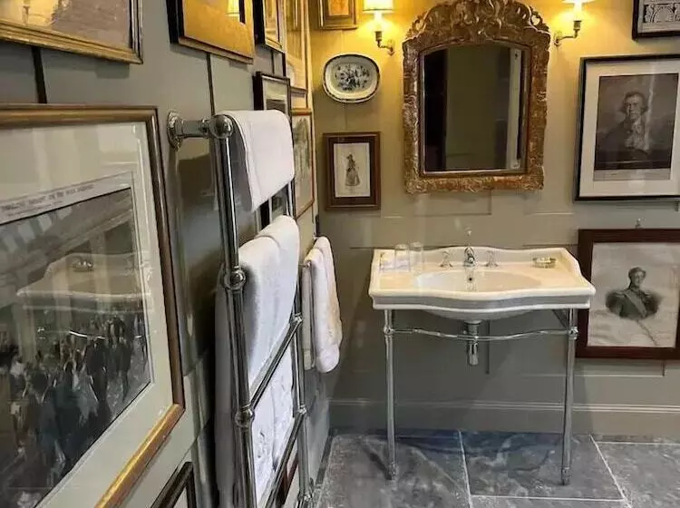 تختخواب و صبحانه Manoir Des Basses Rivières
