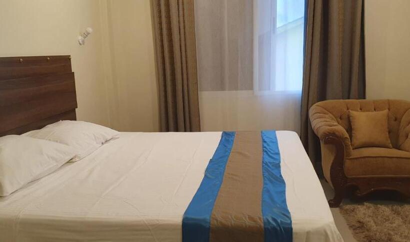 تختخواب و صبحانه Noura Suites