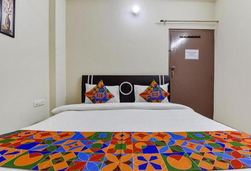 Fabhotel Moon Light Palace