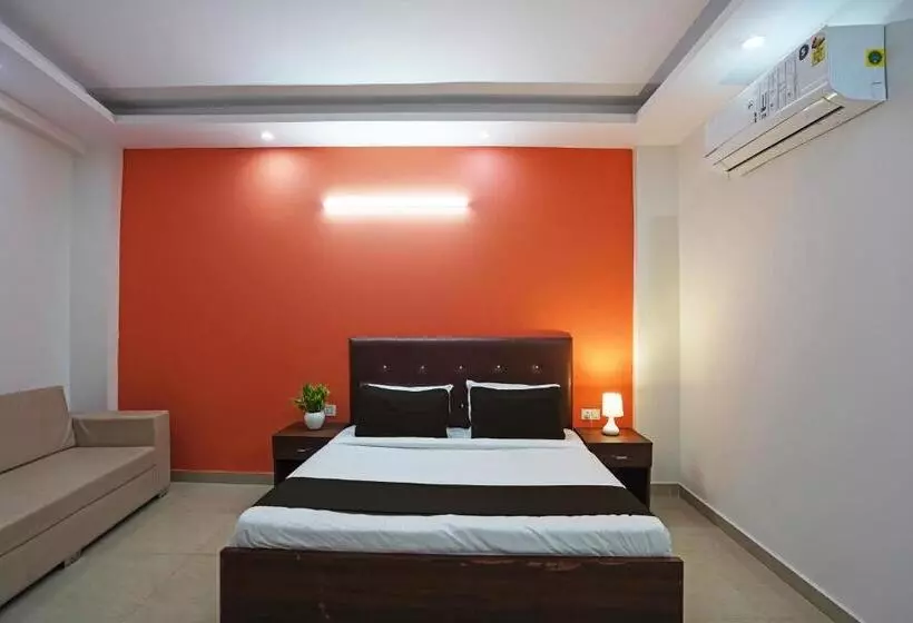 ホテル O Noida Stays