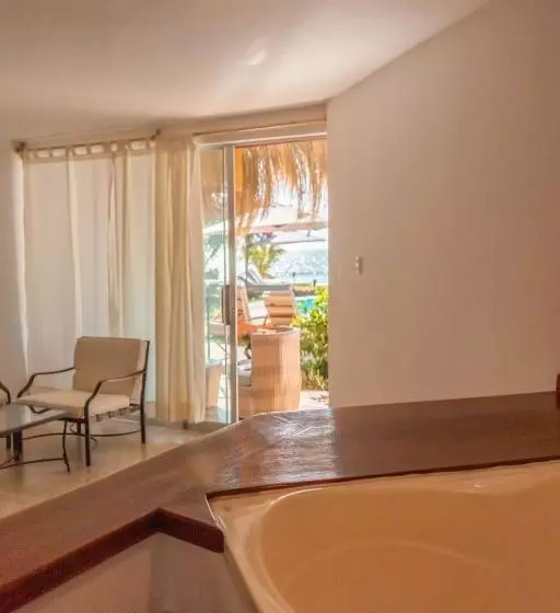 Hotelli Beso De Sal Resort