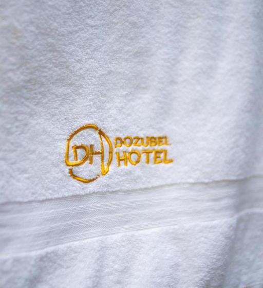 هتل Dozubel