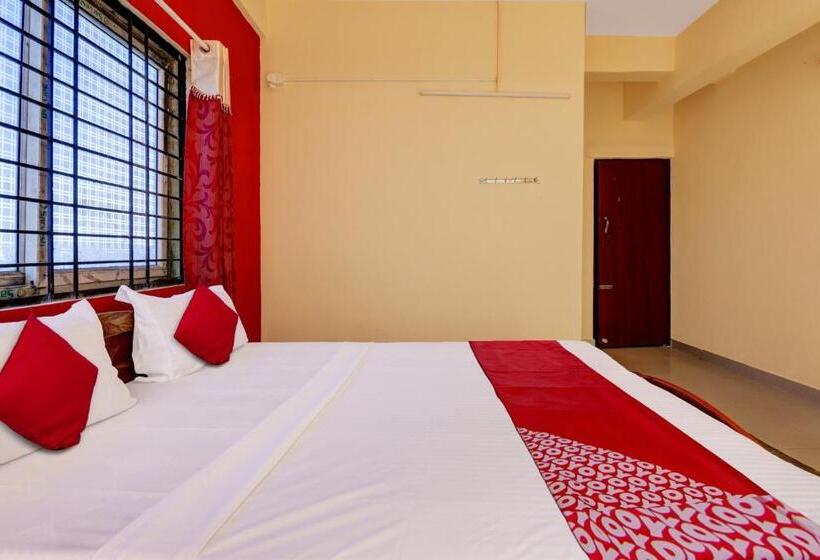 호텔 O S.l.v Boarding & Lodging