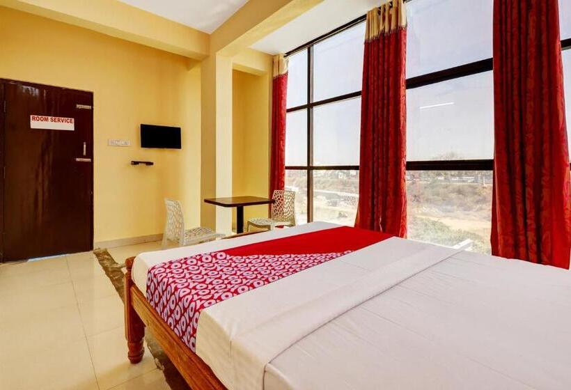 호텔 O S.l.v Boarding & Lodging