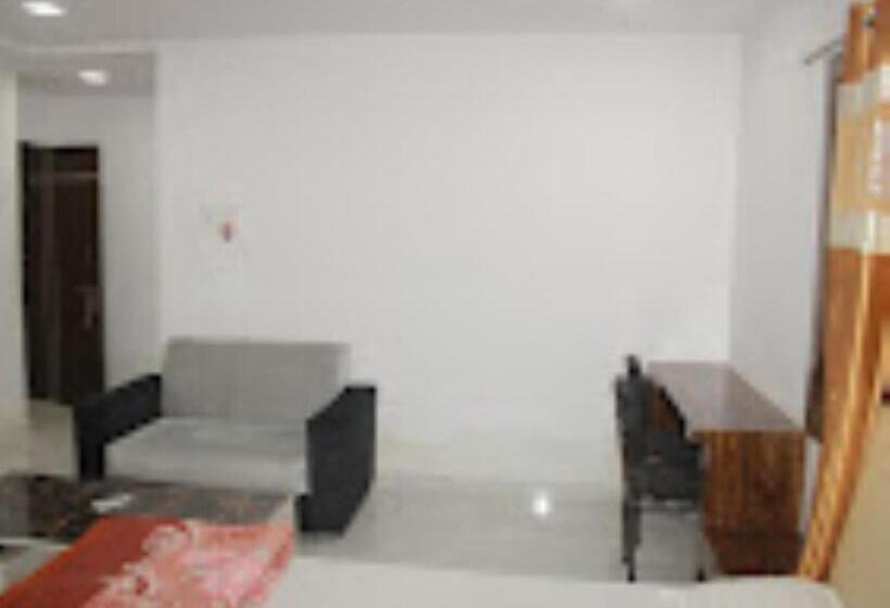 Hotel Panchanan Junagrh