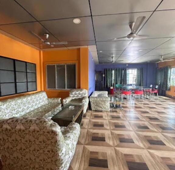 هتل Roop Amrit Guest House , Agartala