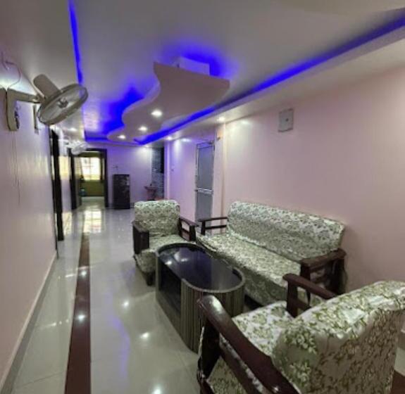 هتل Roop Amrit Guest House , Agartala