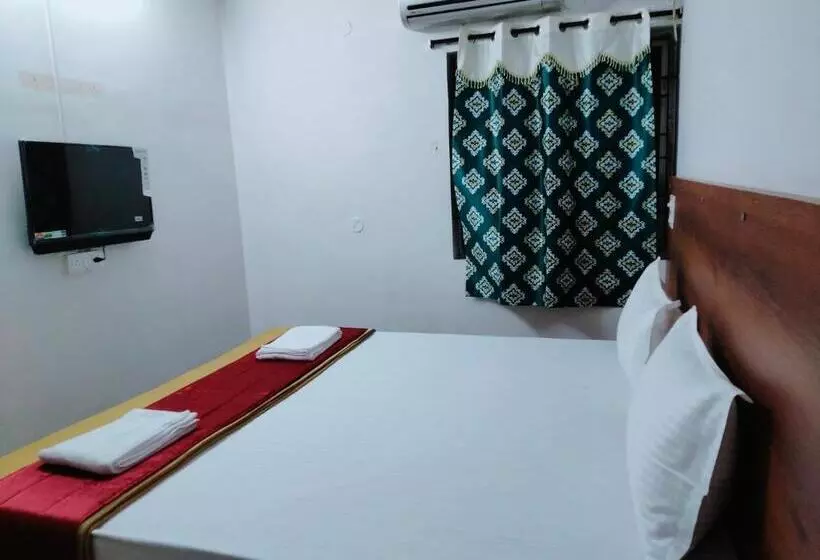 Hotelli Royal Green Inn