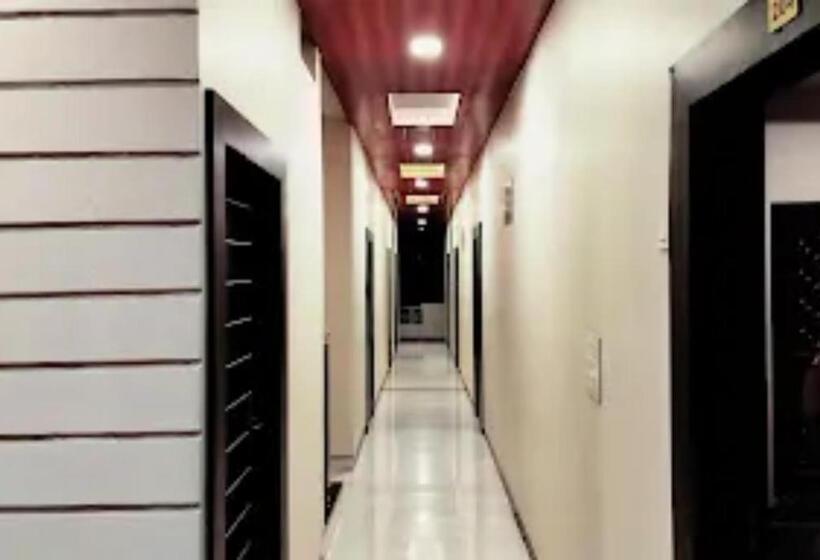 Patidar Hotel Vriksh Stay , Kothi